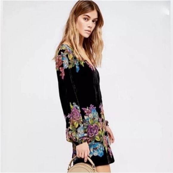 New FREE PEOPLE Misha Burnout Velvet Floral Mini Dress $128 SMALL Black - Picture 3 of 5